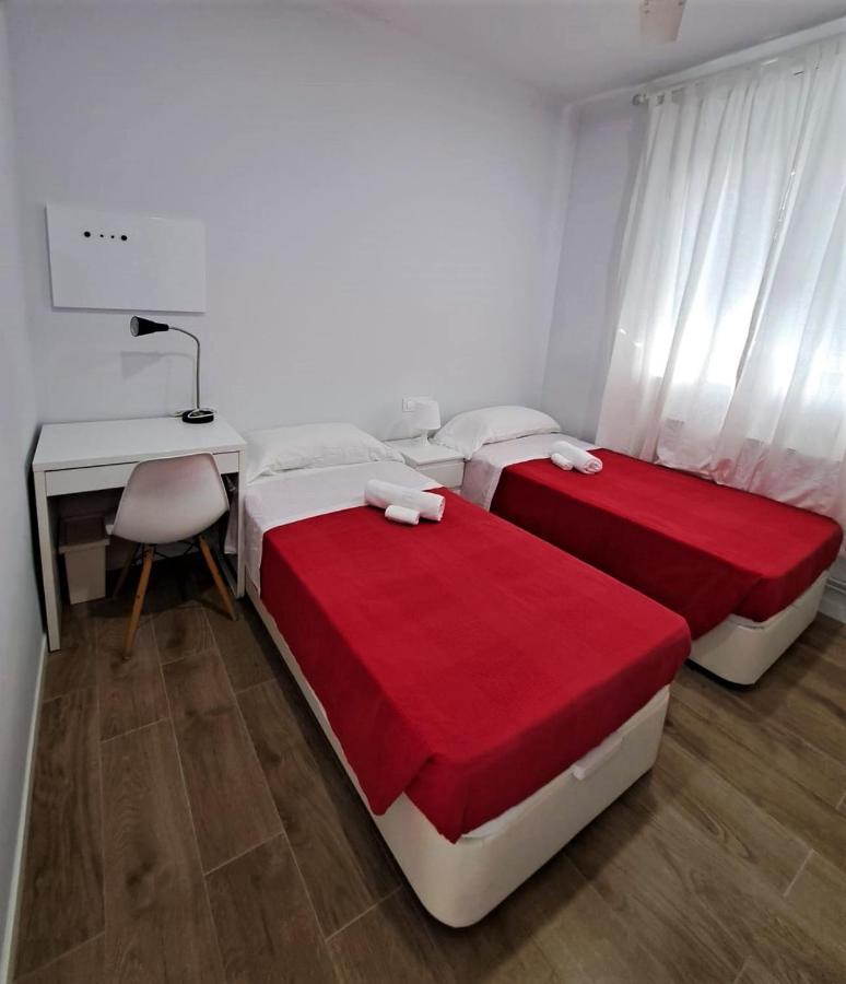 Apartmán Sant Jordi Pisos - Dos De Maig Barcelona Exteriér fotografie