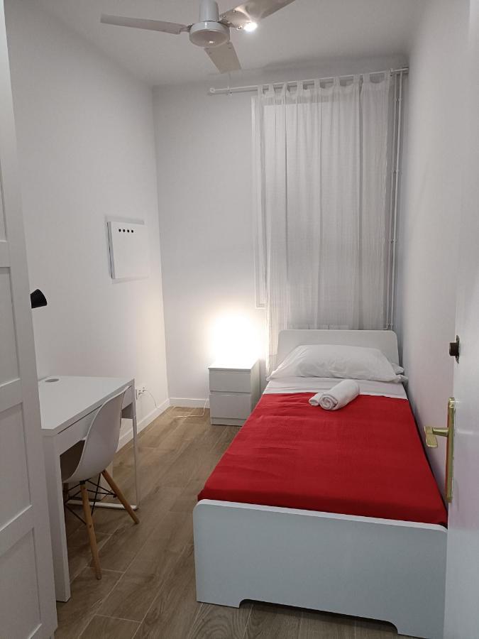 Apartmán Sant Jordi Pisos - Dos De Maig Barcelona Exteriér fotografie